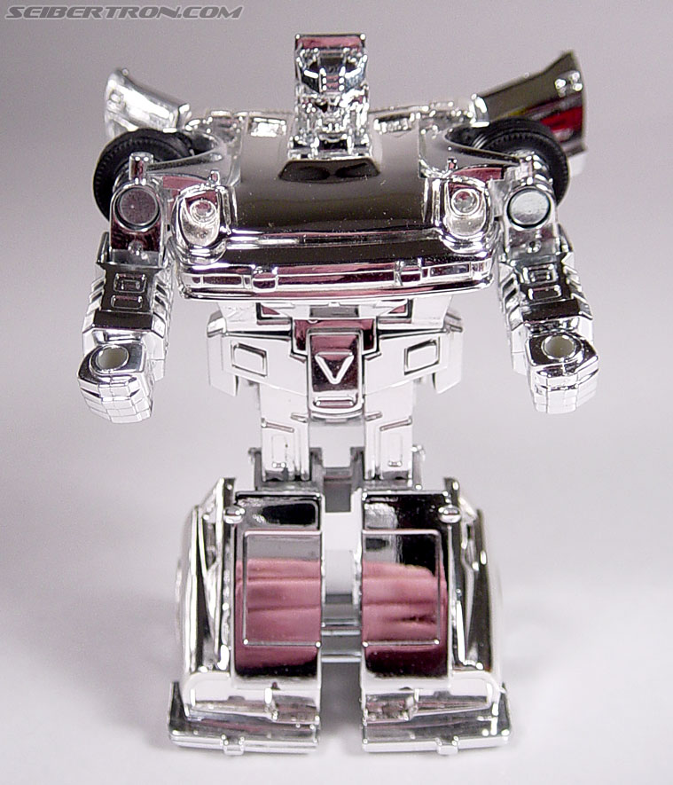 Transformers e-Hobby Exclusives Silver Bluestreak (&quot;Campaign Car&quot; version) (Image #25 of 48)