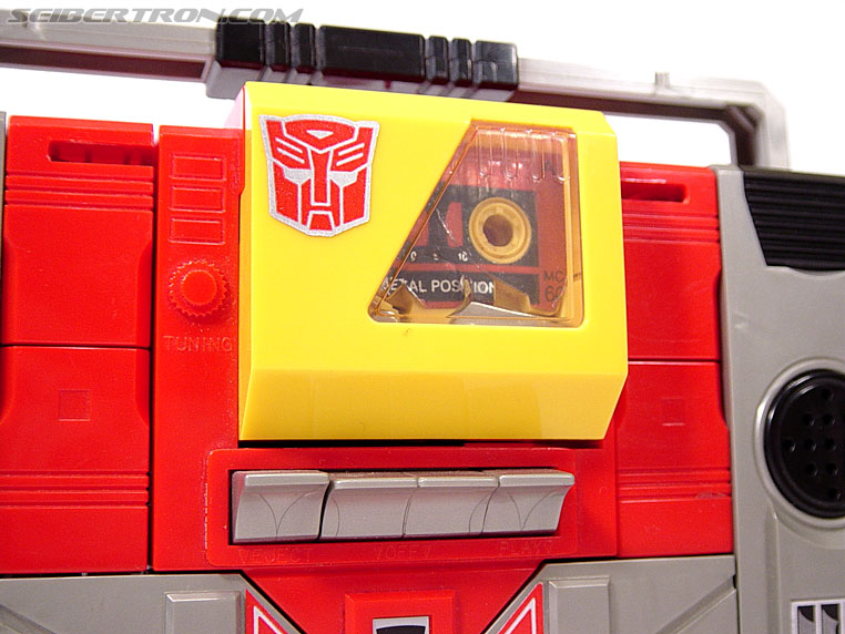 Transformers G1 1985 Blaster (Broadcast) (Image #9 of 35)