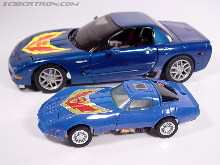 Transformers G1 1985 Tracks (Reissue) (Image #1 of 62)