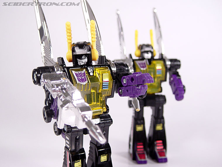 Transformers G1 1985 Kickback (Image #37 of 41) Transformers G1 1985 Kickback (Image #37 of 41)
