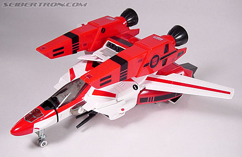 Transformers News: Top 5 Best Non Screen Accurate Transformers Toys
