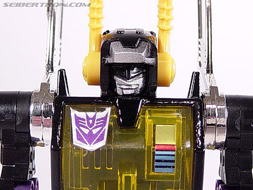 Transformers News: Clive Revill, Voice of Emperor Palpatine and G1 Kickback, Has Passed Away at 94 Transformers News: Clive Revill, Voice of Emperor Palpatine and G1 Kickback, Has Passed Away at 94
