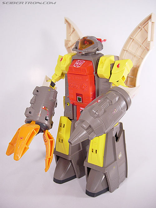 Transformers News: Top 5 Transformers figures who look most like non transforming action figures
