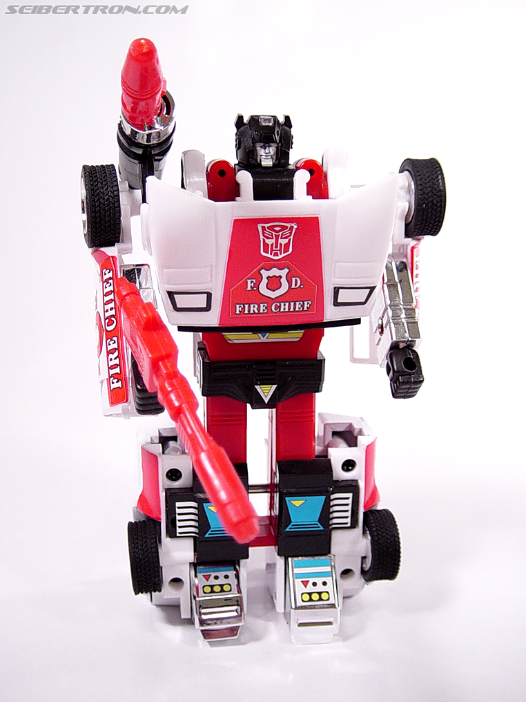 Transformers G1 1985 Red Alert (Alert) (Reissue) (Image #22 of 44) Transformers G1 1985 Red Alert (Alert) (Reissue) (Image #22 of 44)