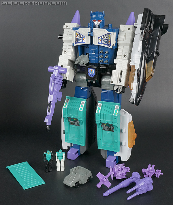 New Masterforce galleries: Godmaster Overlord with Giga and Mega