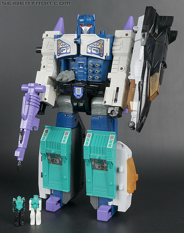 New Masterforce galleries: Godmaster Overlord with Giga and Mega