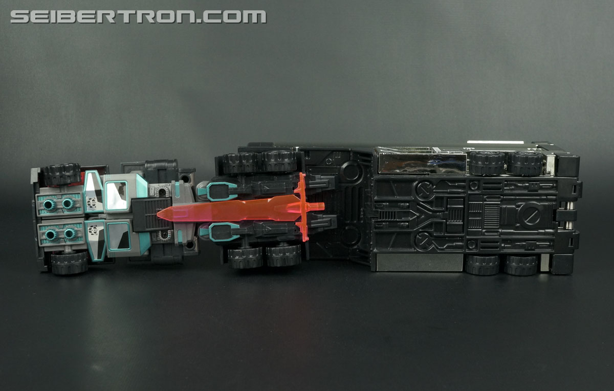 Transformers Car Robots Scourge (Black Convoy) (Image #33 of 203)
