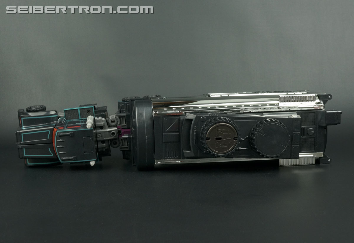 Transformers Car Robots Scourge (Black Convoy) (Image #36 of 203)