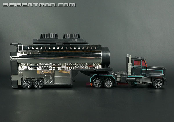 Transformers Car Robots Scourge (Black Convoy) (Image #24 of 203)
