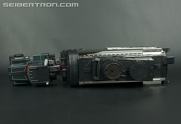 Transformers Car Robots Scourge (Black Convoy) (Image #36 of 203)
