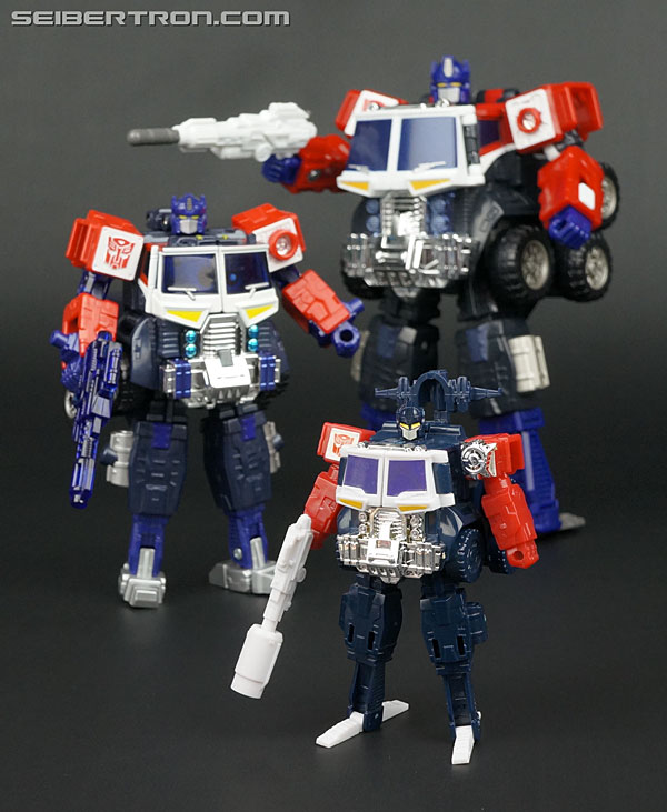 Transformers News: New Galleries: Unite Warriors UW-EX Grand Scourge plus Superlink PKS-01 Grand Convoy Super Mode and Transformers News: New Galleries: Unite Warriors UW-EX Grand Scourge plus Superlink PKS-01 Grand Convoy Super Mode and