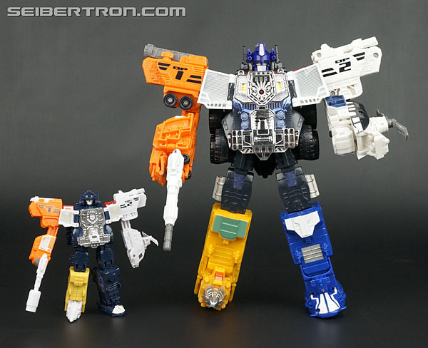 Transformers News: New Galleries: Unite Warriors UW-EX Grand Scourge plus Superlink PKS-01 Grand Convoy Super Mode and Transformers News: New Galleries: Unite Warriors UW-EX Grand Scourge plus Superlink PKS-01 Grand Convoy Super Mode and