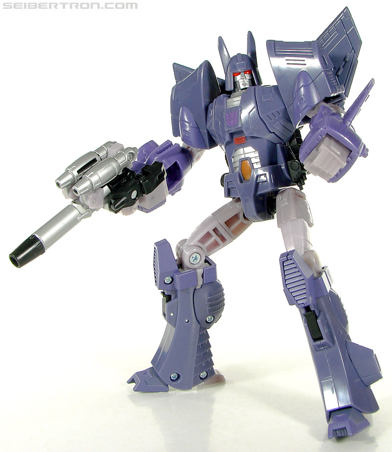 Transformers Universe - Classics 2.0 Cyclonus (Challenge at Cybertron) (Image #107 of 155)
