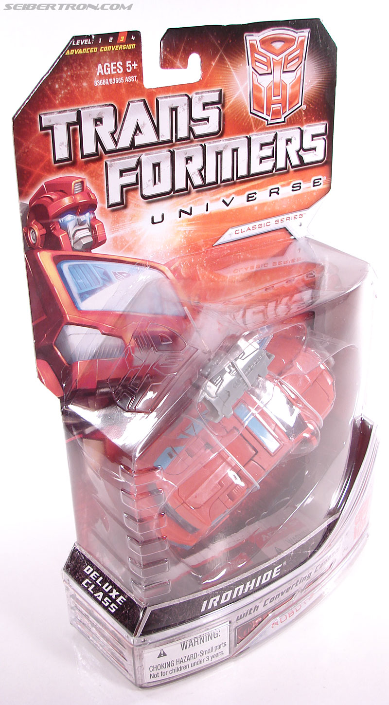 Transformers Universe - Classics 2.0 Ironhide (Image #4 of 125)