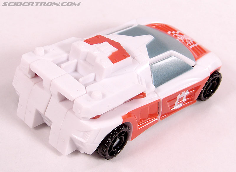 Transformers Universe - Classics 2.0 Red Alert (Image #16 of 83)