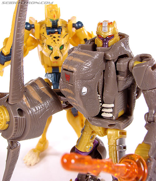Transformers Universe - Classics 2.0 Dinobot (Image #163 of 181)