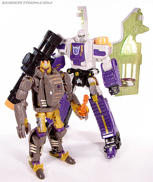 Transformers Universe - Classics 2.0 Dinobot (Image #175 of 181)