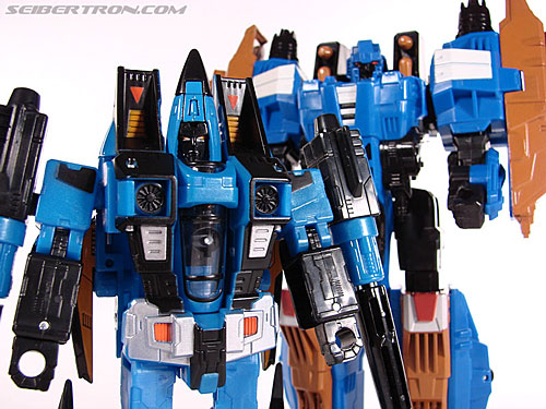 Transformers Universe - Classics 2.0 Dirge (Image #133 of 156)
