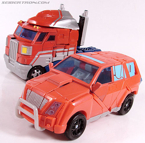 Transformers Universe - Classics 2.0 Ironhide (Image #34 of 125)