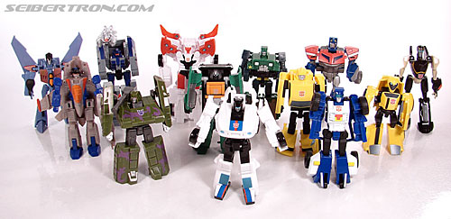 Transformers Universe - Classics 2.0 Starscream (Image #67 of 67)