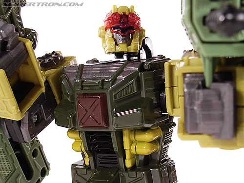 Transformers Universe - Classics 2.0 Overload (Image #93 of 112)