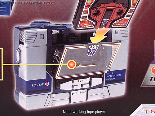 Transformers Universe - Classics 2.0 Soundwave (Reissue) (Image #16 of 114)