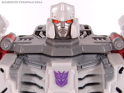 Universe - Classics 2.0 Megatron (SE-02) gallery