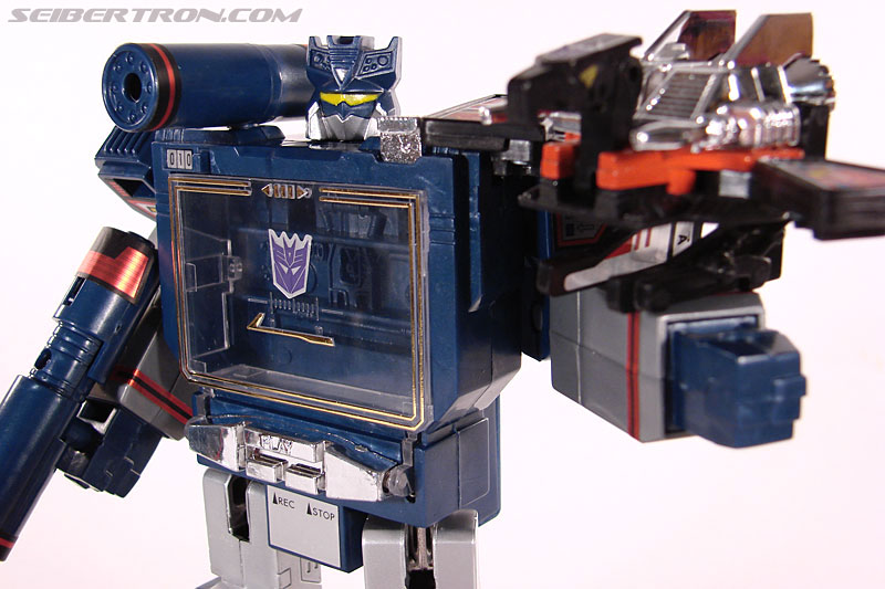 Transformers Universe - Classics 2.0 Soundwave (Reissue) (Image #97 of 114)