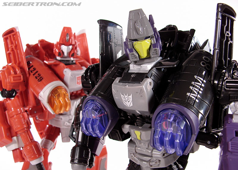 Transformers Universe - Classics 2.0 Storm Cloud (Image #102 of 111) Transformers Universe - Classics 2.0 Storm Cloud (Image #102 of 111)