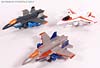 Universe - Classics 2.0 Starscream - Image #24 of 65