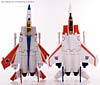 Universe - Classics 2.0 Starscream - Image #46 of 97