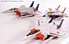 Universe - Classics 2.0 Starscream - Image #51 of 97
