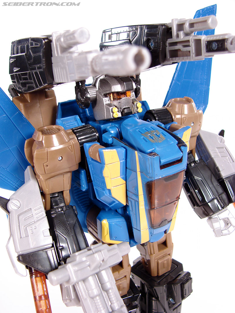 Transformers Universe - Classics 2.0 Tread Bolt (Image #106 of 174)