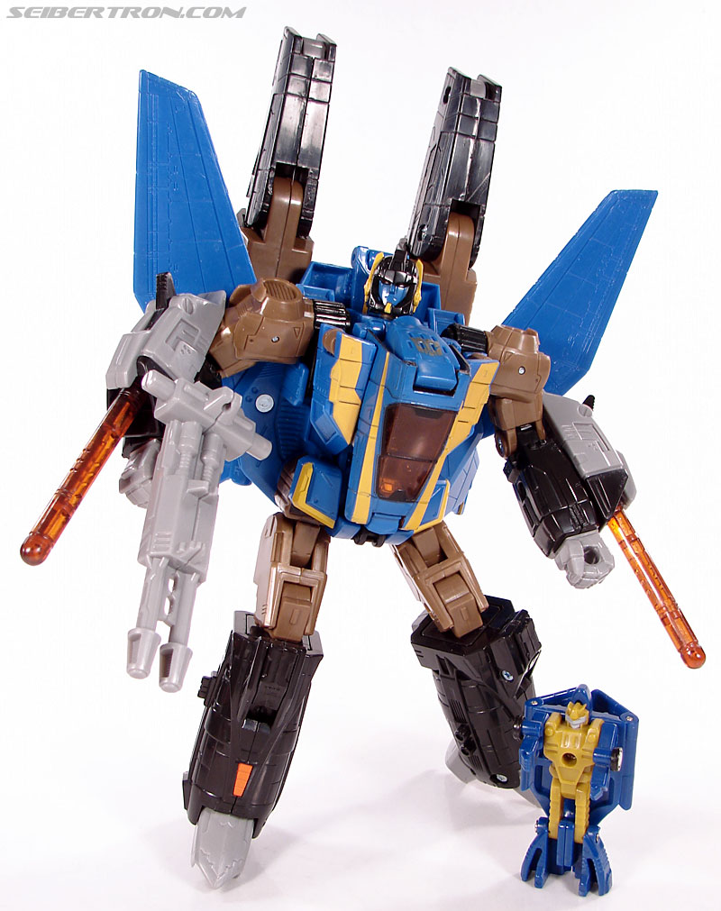 Transformers Universe - Classics 2.0 Tread Bolt (Image #173 of 174)