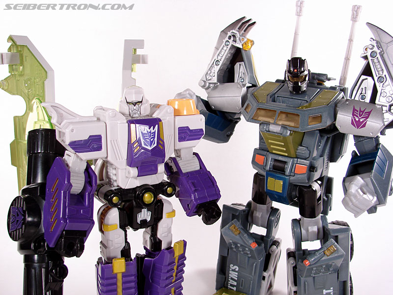 Transformers Universe - Classics 2.0 Onslaught (Image #146 of 146)