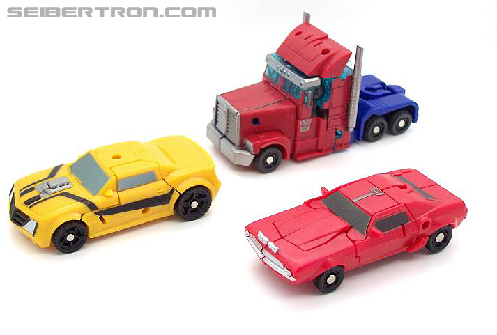 Transformers News: Gallery of Transformers Prime Robots in Disguise Cyberverse Cliffjumper Image