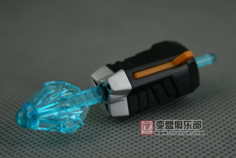 Transformers News: In-Depth Gallery of Voyager Seaspray Image