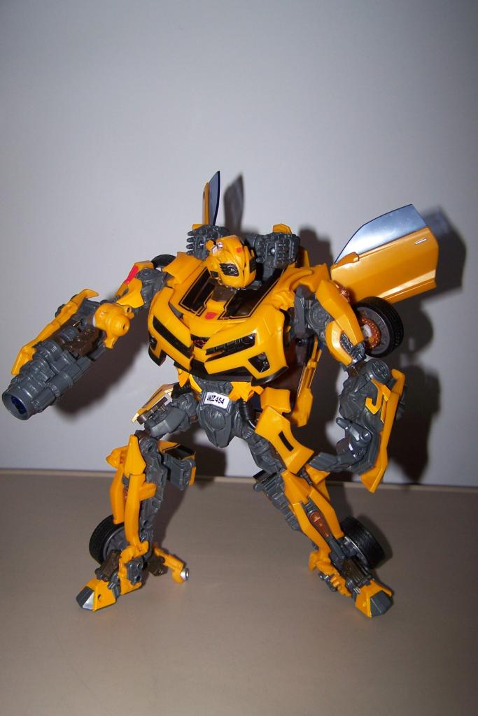 Review – Transformers Prime Bumblebee – BattleGrip