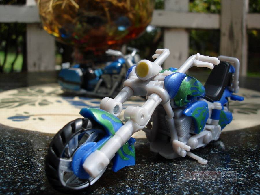 Transformers News: In-Depth Look at Scout Hubcap and Brimstone Image