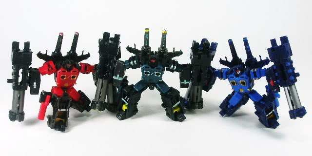 Transformers News: New Photos of Perfect Effect PE-01 Rumble & Frenzy Image