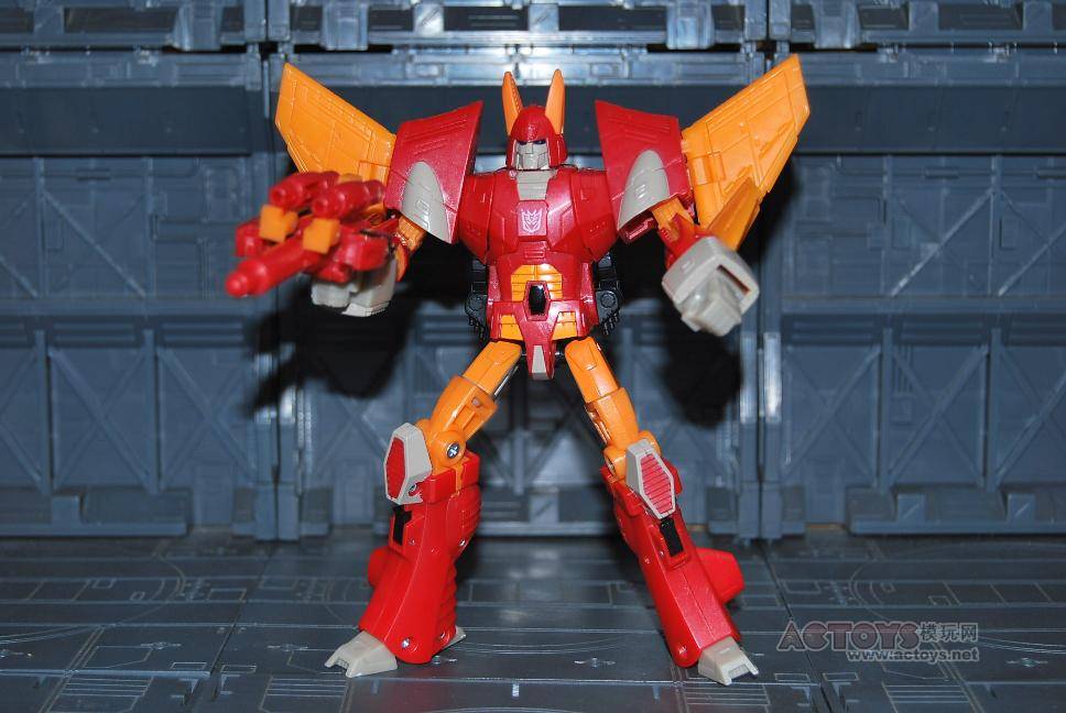 Transformers News: New Images of TFCC Shattered Glass Cyclonus with Krunix Image