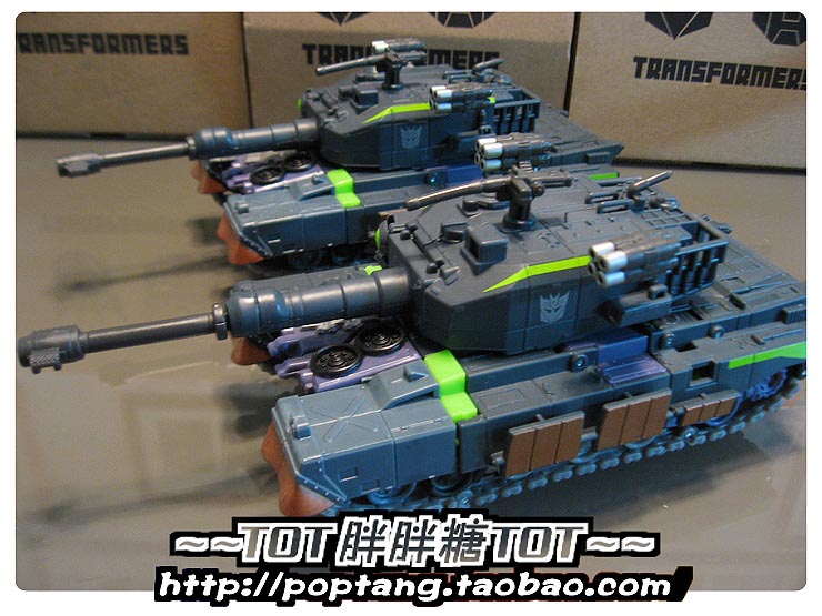 Transformers News: New Images of Movie Voyager Banzai-Tron Image