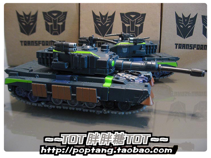 Transformers News: New Images of Movie Voyager Banzai-Tron Image