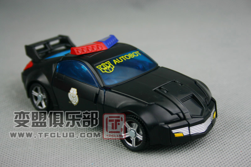 Transformers News: New Images of 2010 Botcon Streetstar Image