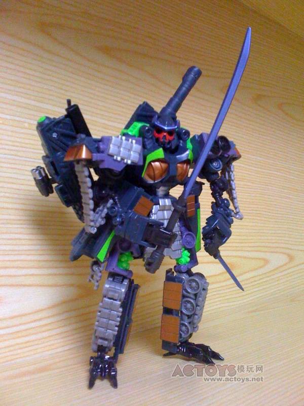Transformers News: New Toy Images of HFTD Banzaitron Image