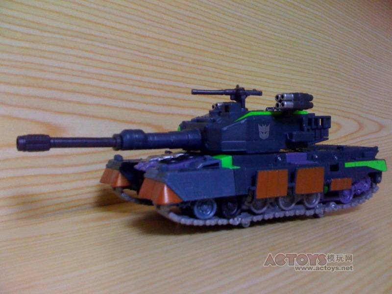 Transformers News: New Toy Images of HFTD Banzaitron Image