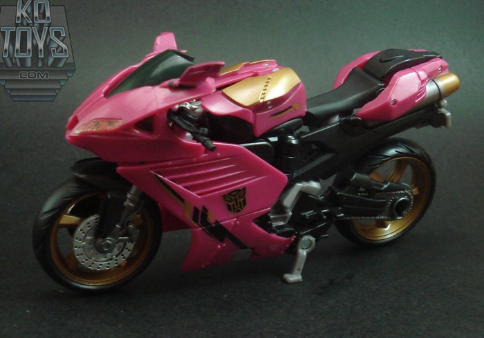 Transformers News: TakaraTomy Autobot Alliance Elita-1 Images Image