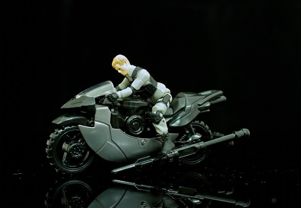 Transformers News: Toy Images of Human Alliance Jazz with Captain Lennox Image