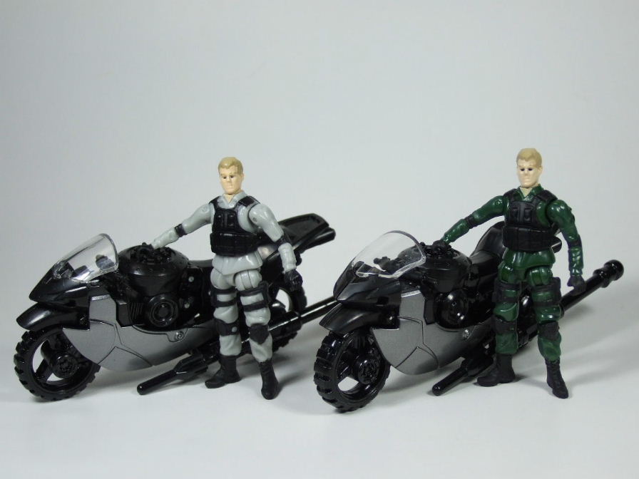 Transformers News: Human Alliance Jazz: TakaraTomy vs Hasbro Image