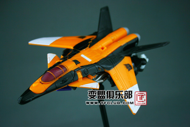 Transformers News: New Images of HFTD Axor, Electrostatic Jolt and Terradive Image